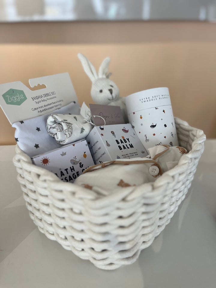 Luxury Neutral New Baby Hamper